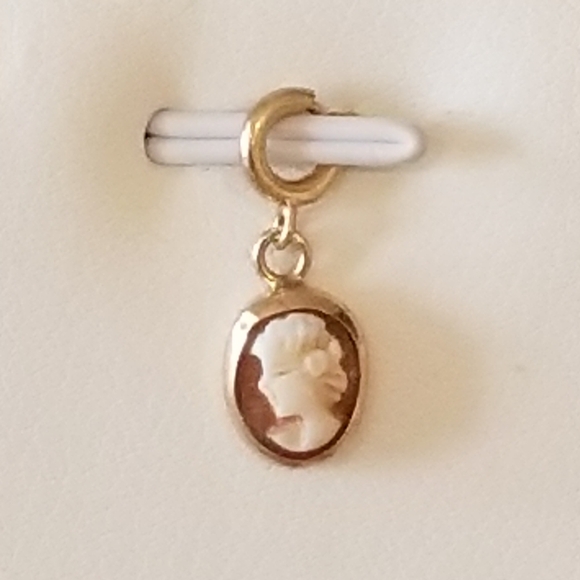 Stampd Jewelry - 14K Gold Cameo Charm